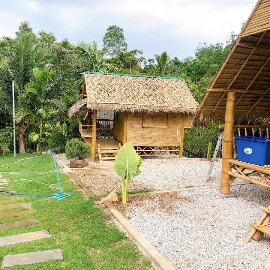 คุ้มกะลาหัวฟาร์มสเตย์ Ban Pha Saeng Lang Extérieur photo
